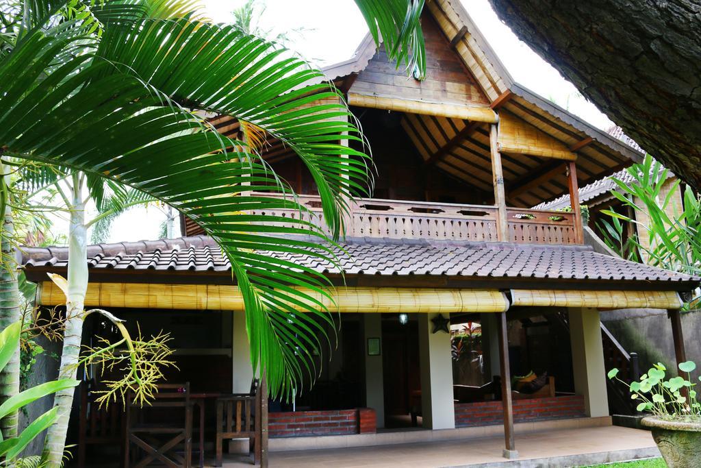 Lovina Beachhouse Villas Exterior photo