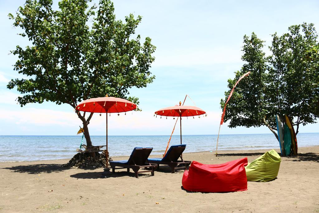 Lovina Beachhouse Villas Exterior photo
